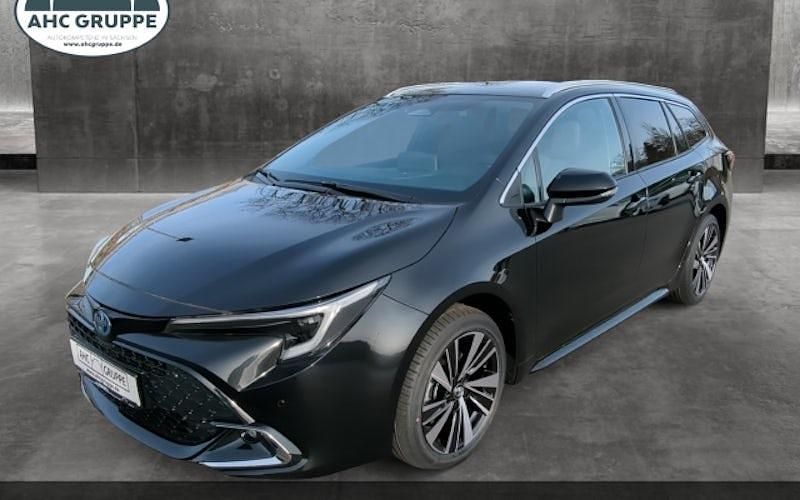 Schwarz Neu 2025 Toyota Corolla Kombi | 38.820 € - Bild 1/4