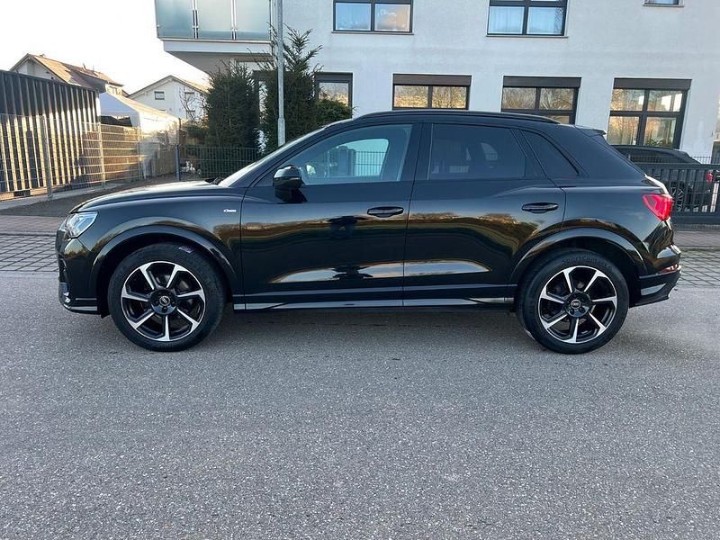 Gebraucht Audi Q3 S-Line 150 PS (110 kW) 2023 Schwarz SUV