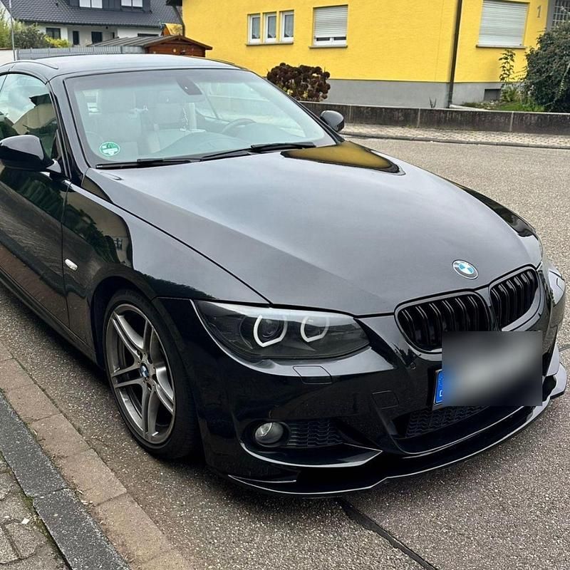 Schwarz Gebraucht 2012 BMW 325 Cabriolet Performance Cabrio | 14.999 € (Fairer Preis) - Bild 1/4