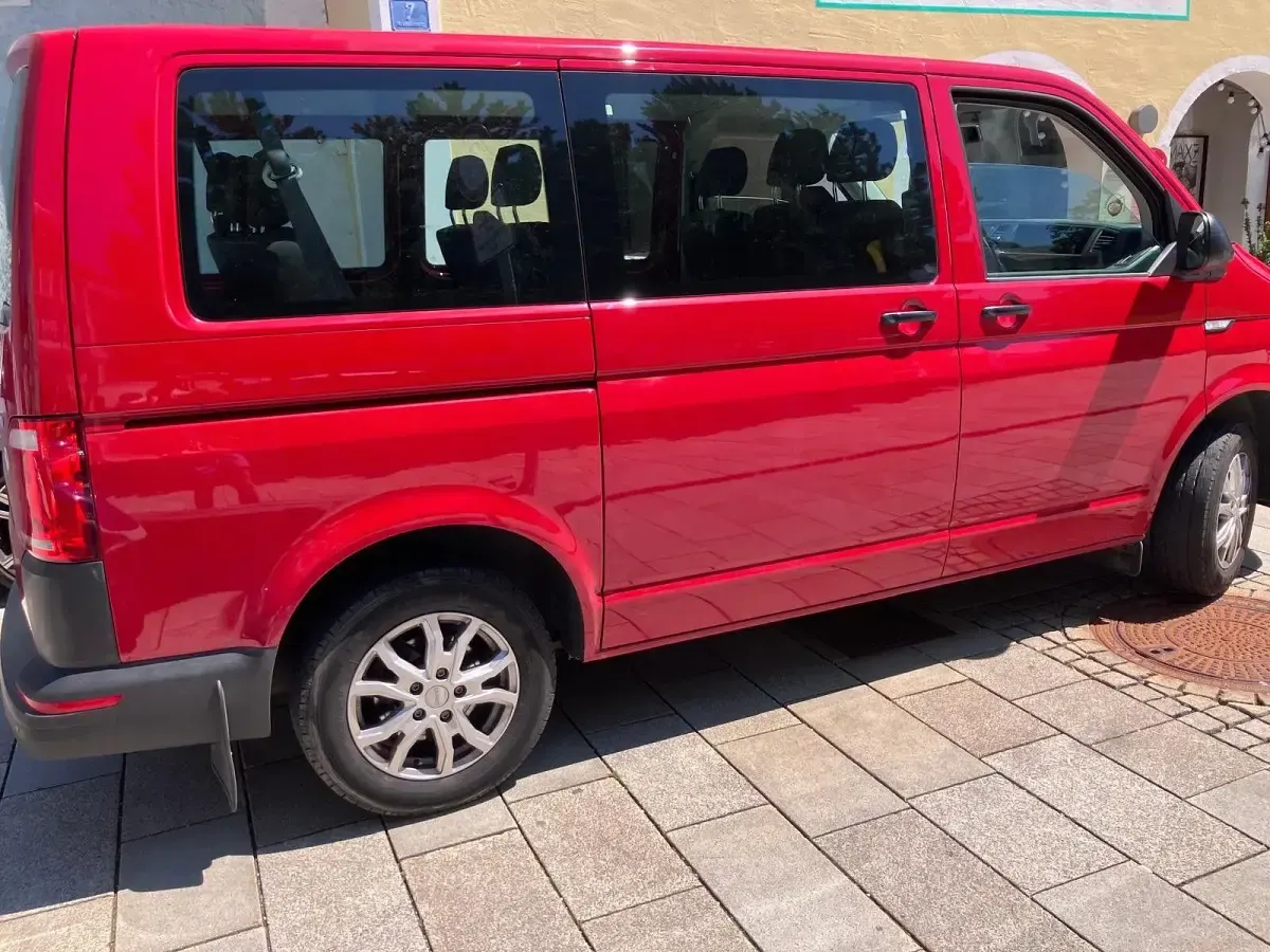 Gebraucht VW T6 102 PS (75 kW) 2018 Rot Van