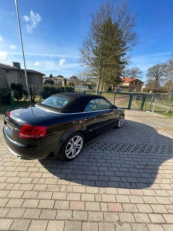 Gebraucht Audi Cabriolet S-Line 232 PS (170 kW) 2006 Schwarz Cabrio