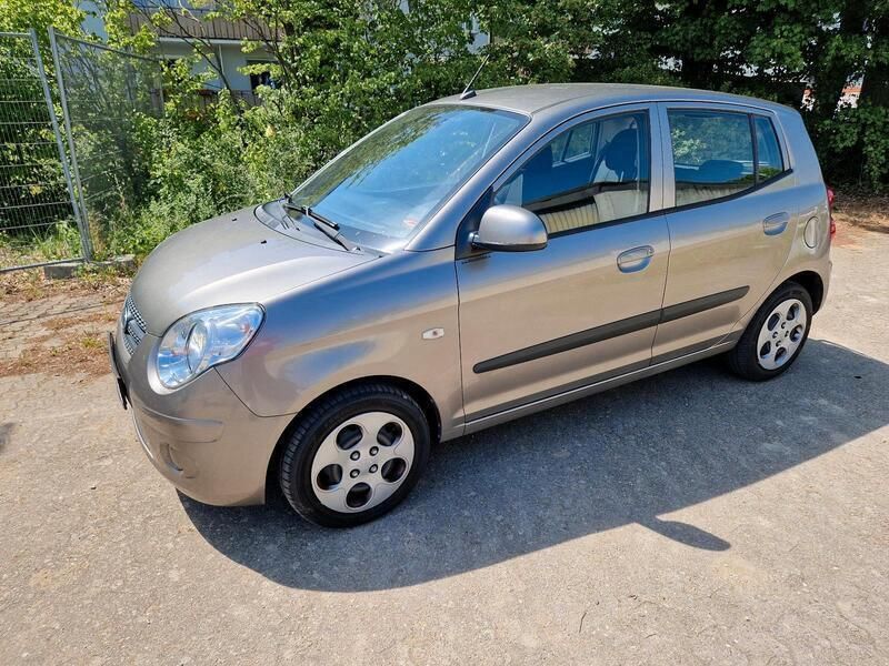 Grau Gebraucht 2011 Kia Picanto 2 Kleinwagen | 2.650 € (Etwas zu teuer) - Bild 1/4