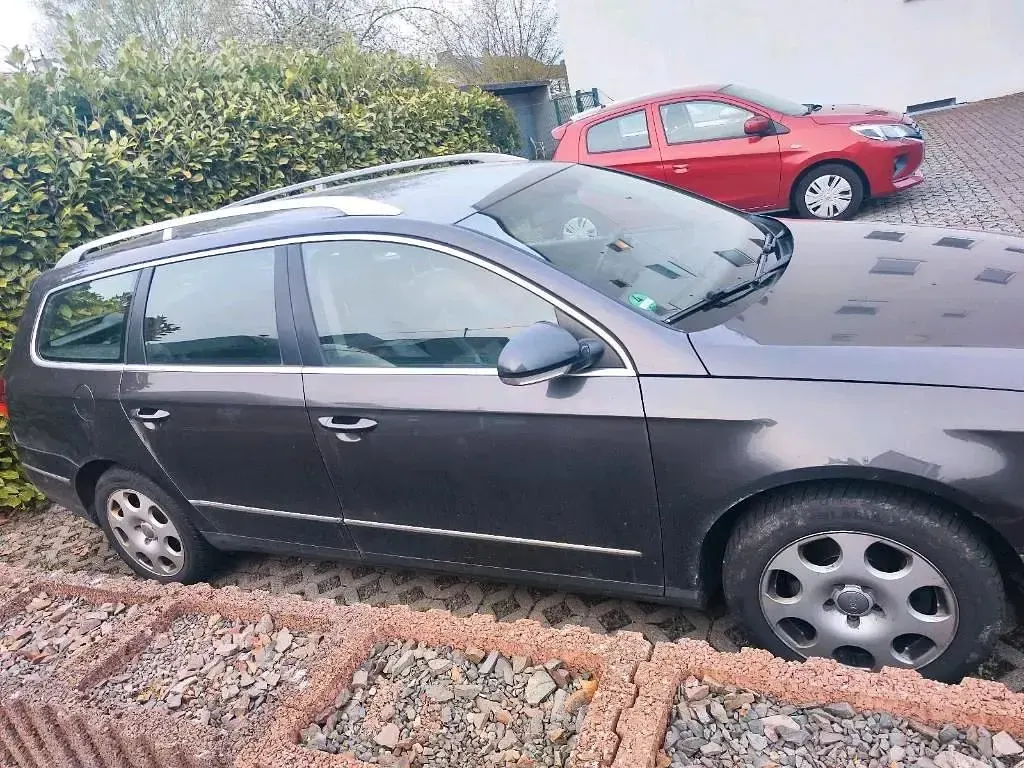 Gebraucht VW Passat 170 PS (125 kW) 2009 Braun Kombi