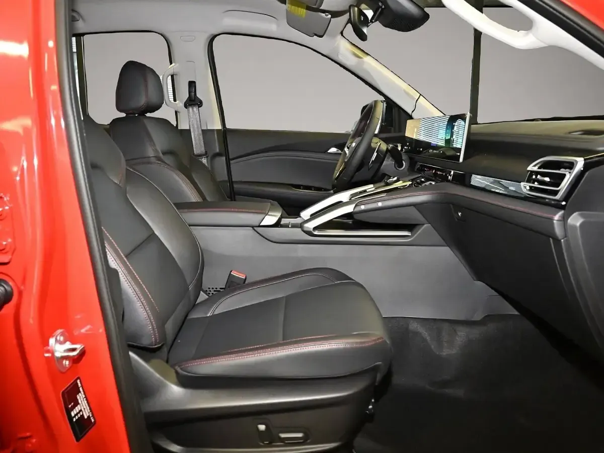 Gebraucht Maxus T60 215 PS (158 kW) 2026 Manufacturer Pickup