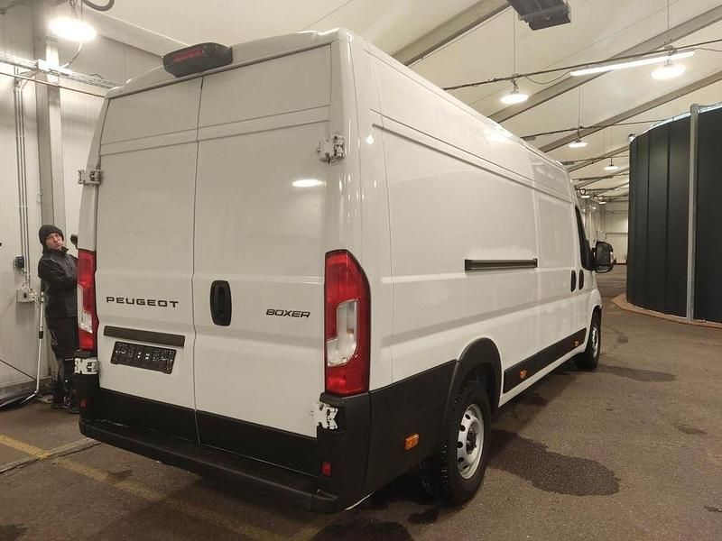 Gebraucht Peugeot Boxer 179 PS (131 kW) 2024 Weiß Van
