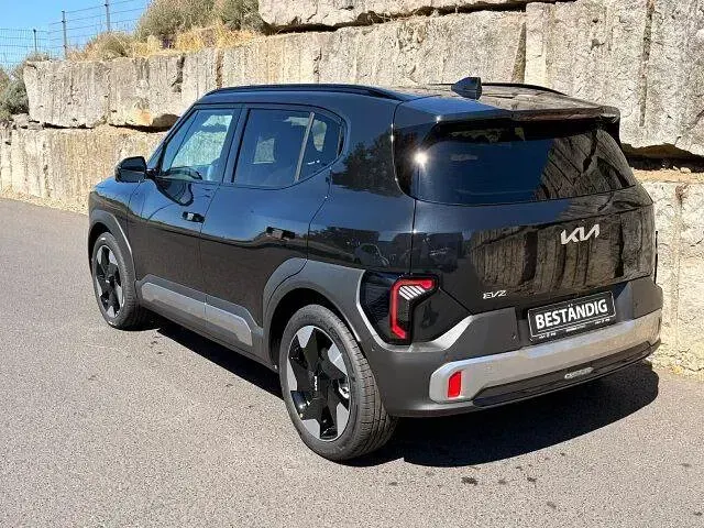 Neu Kia EV2 Earth 2025 Zilinaschwarz metallic