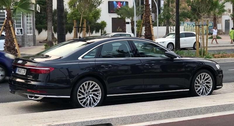 Gebraucht Audi A8 340 PS (250 kW) 2019 Blau Limousine