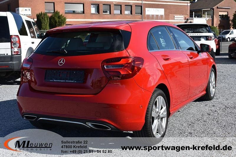 Gebraucht Mercedes A220 Urban 184 PS (135 kW) 2017 Jupiterrot Limousine