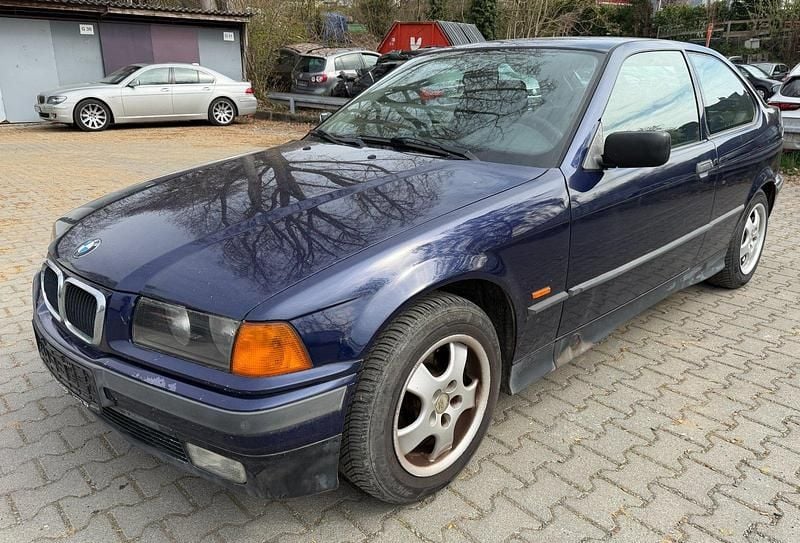 Gebraucht BMW 316 102 PS (75 kW) 1998 Blau Coupé
