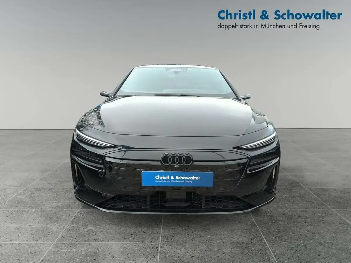 Gebraucht Audi e-tron Ambiente 369 kW (503 PS) 2025 Mythosschwarz metallic SUV