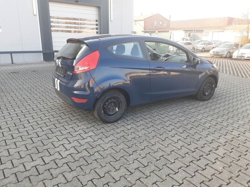 Blau Gebraucht 2011 Ford Fiesta Trend Kleinwagen | 1.950 € (Guter Preis) - Bild 1/4