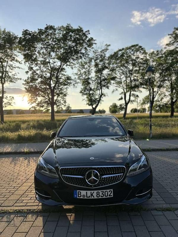 Gebraucht 2014 Mercedes E220 Avantgarde Limousine | 13.000 € (Teuer) - Bild 1/4