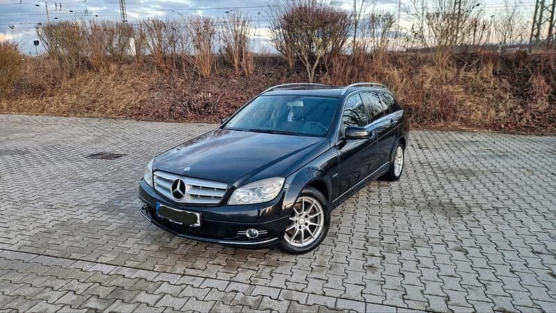 Gebraucht Mercedes C220 175 PS (128 kW) 2010 Schwarz Kombi