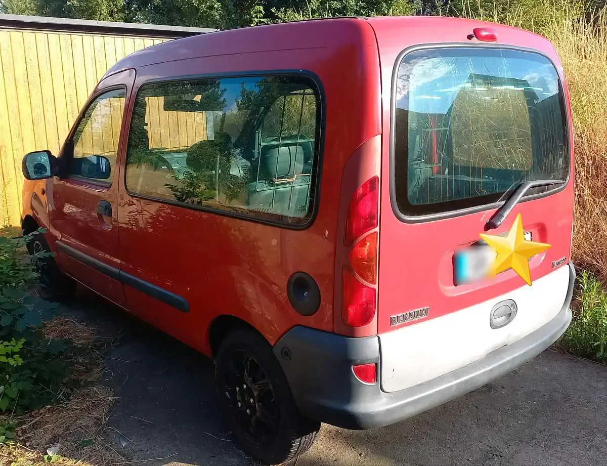 Gebraucht Renault Kangoo 58 PS (42 kW) 1998 Rot Van / Kleinbus