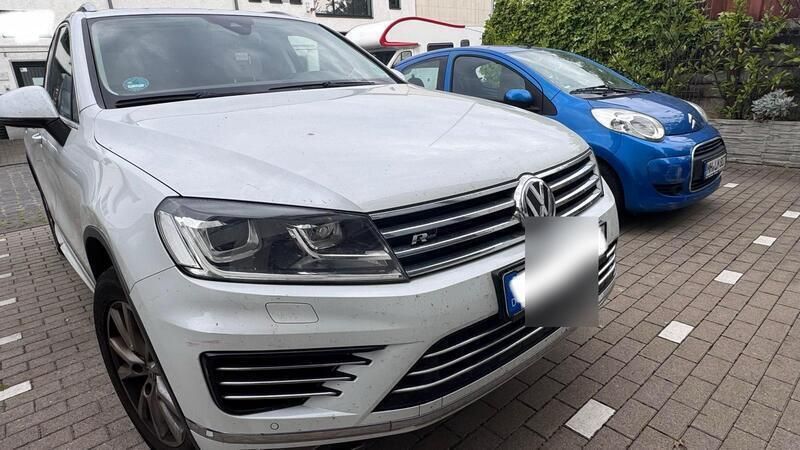 Weiß Gebraucht 2016 VW Touareg R-line SUV | 12.900 € (Superpreis) - Bild 1/4