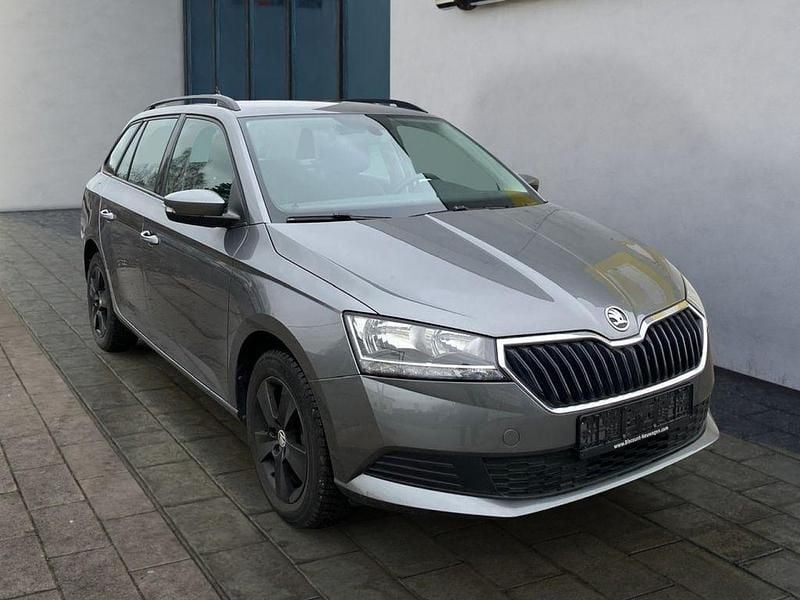 Gebraucht Skoda Fabia Ambition 95 PS (69 kW) 2022 Grau Kombi