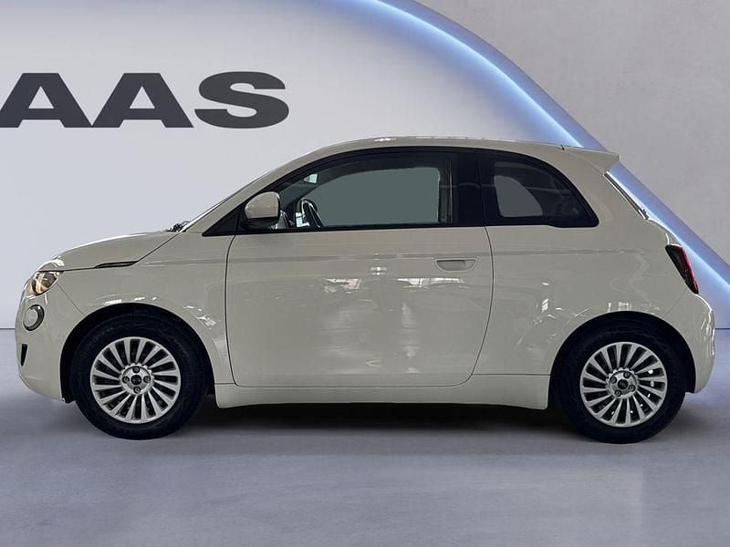 Gebraucht Fiat 500e 86 kW (118 PS) 2023 Colore esterno (arktis weiß) Limousine
