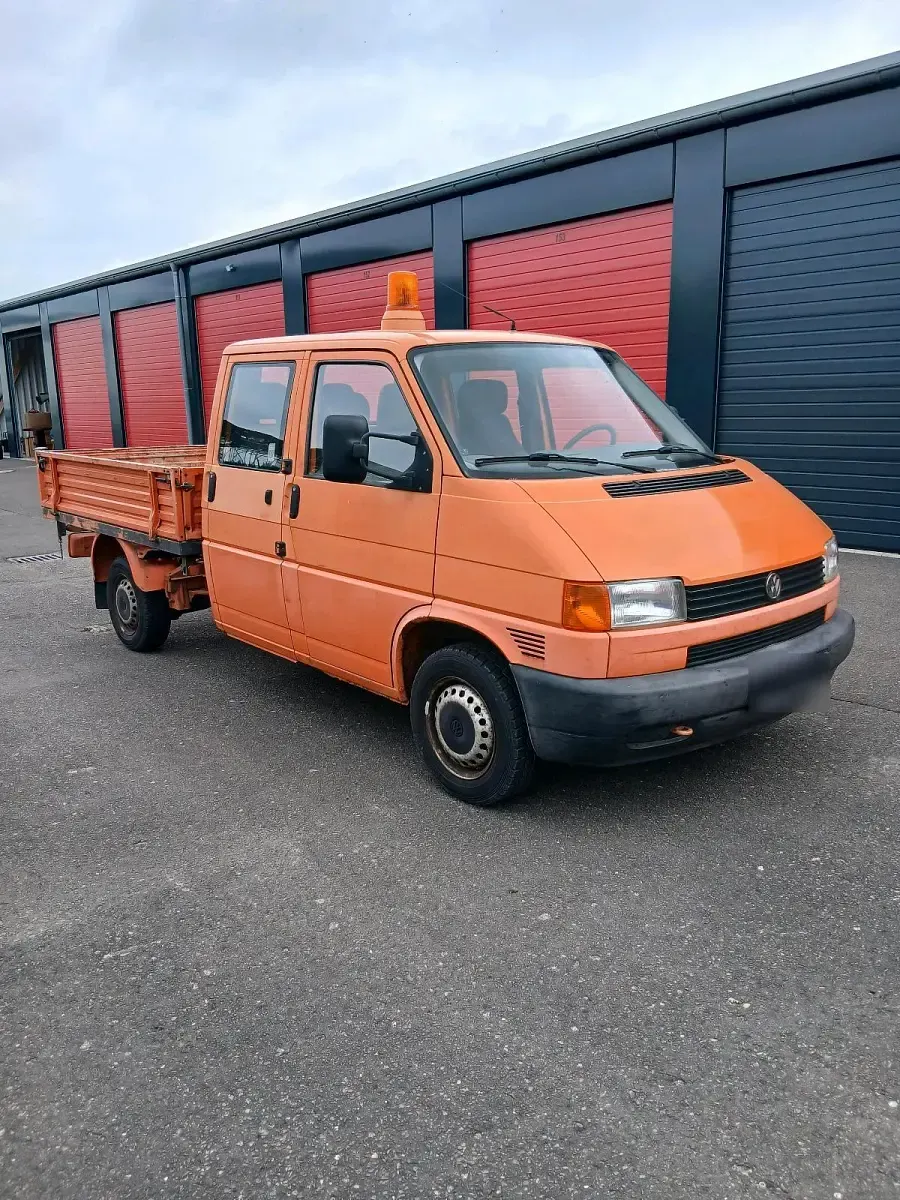 Gebraucht VW T4 68 PS (50 kW) 1996 Orange Van