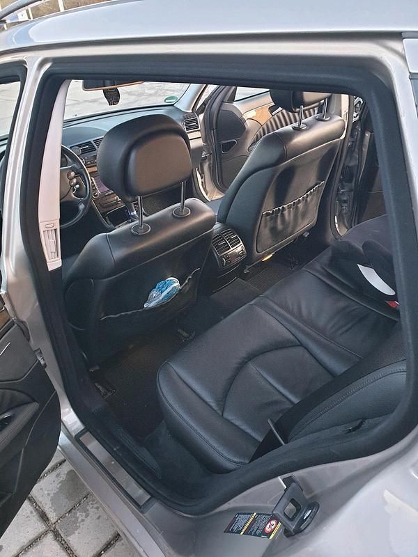 Gebraucht Mercedes E280 Avantgarde 190 PS (139 kW) 2008 Grau Kombi