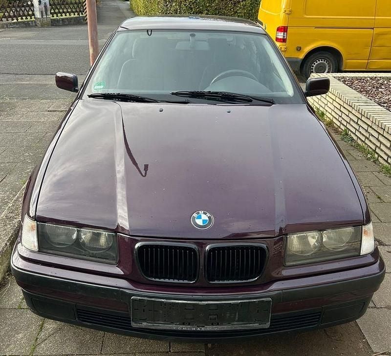 Gebraucht BMW 316 102 PS (75 kW) 1997 Violet Coupé