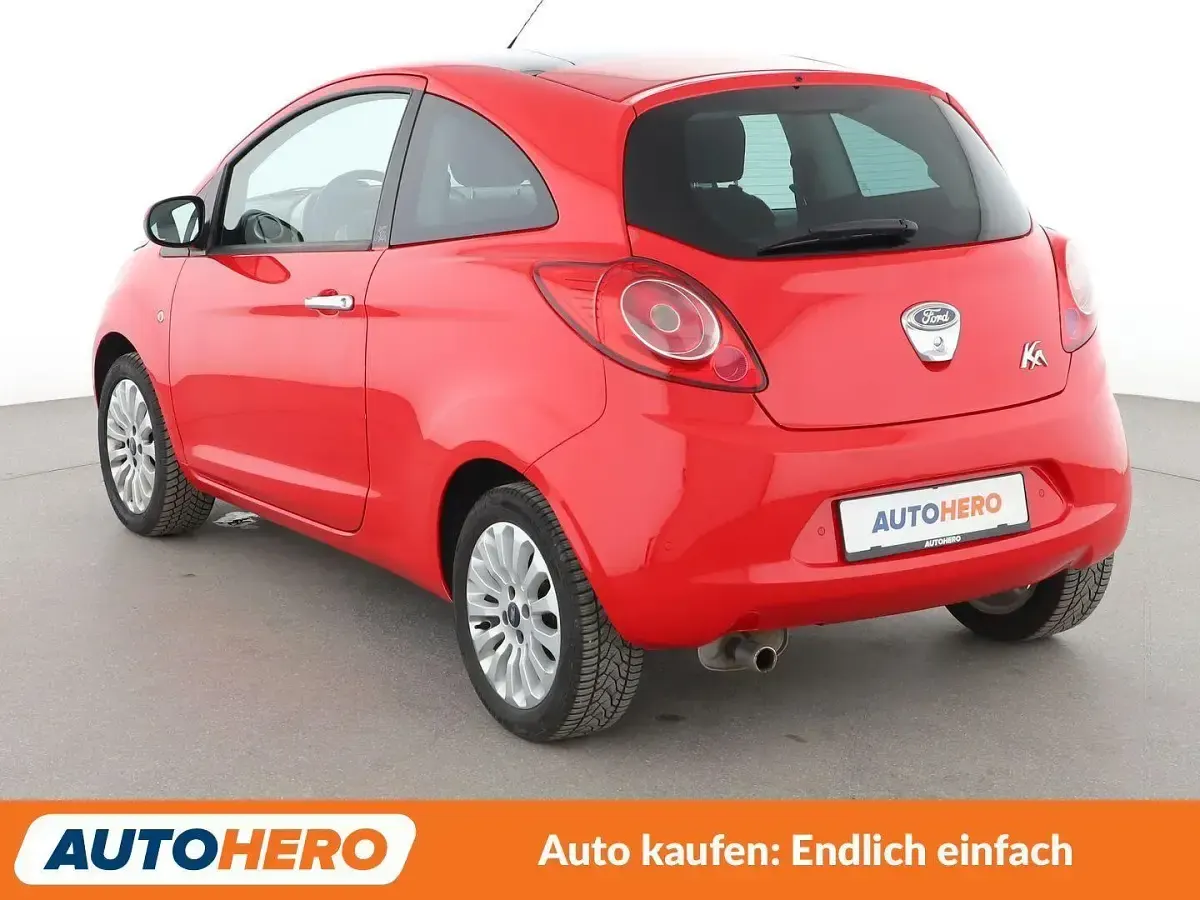 Gebraucht Ford Ka Titanium 69 PS (50 kW) 2016 Rot Kleinwagen