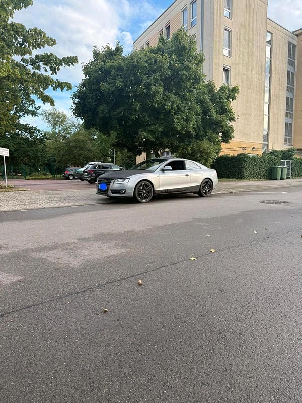 Grau Gebraucht 2007 Audi A5 S-Line Coupé | 4.500 € (Fairer Preis) - Bild 1/4