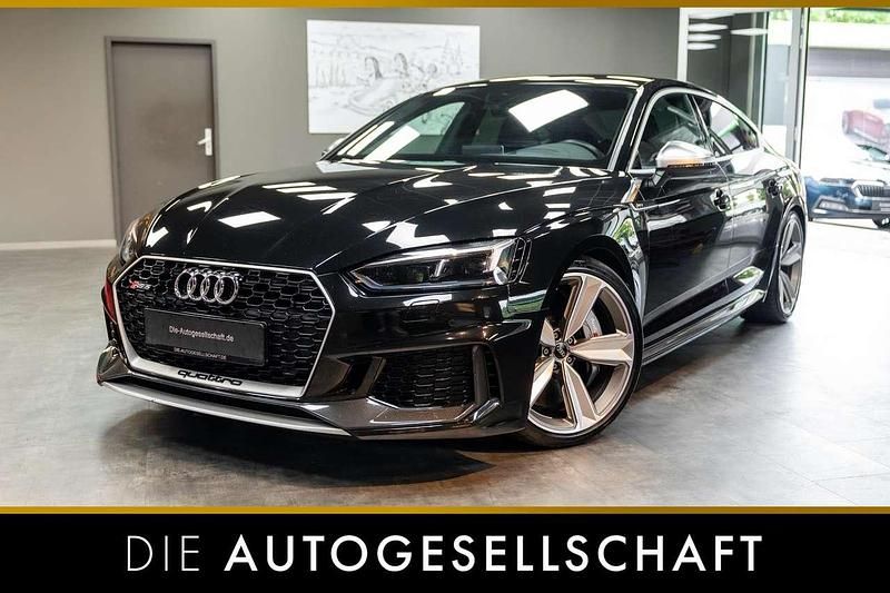 Mythosschwarz metallic Gebraucht 2019 Audi RS5 Sportback Sport Limousine | 51.990 € (Fairer Preis) - Bild 1/3