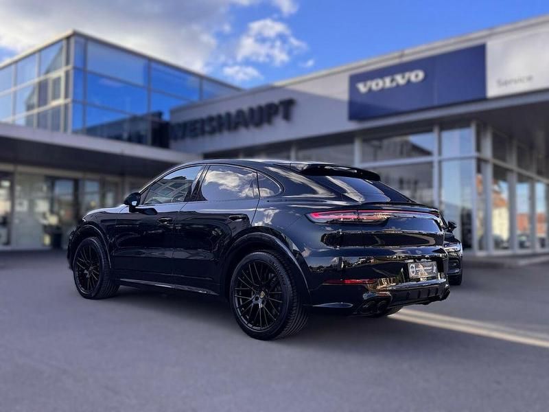 Gebraucht Porsche Cayenne 460 PS (338 kW) 2022 Schwarz (metallic) SUV