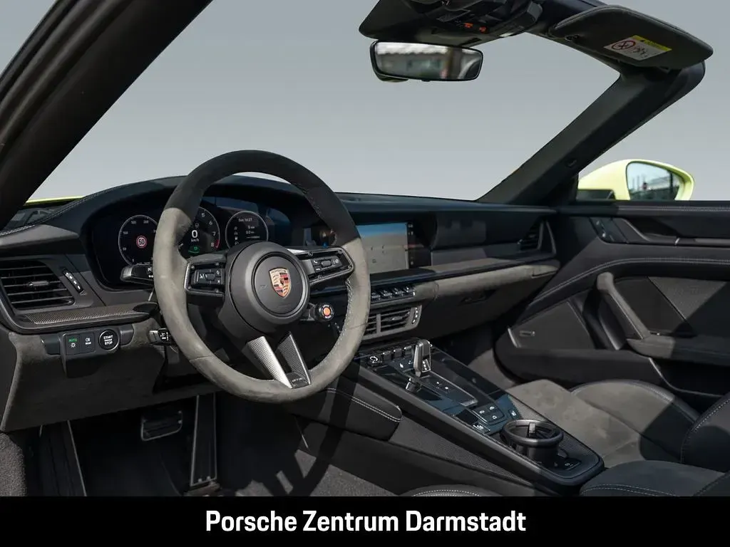 Gebraucht Porsche 992 541 PS (397 kW) 2025 Gelb Cabrio