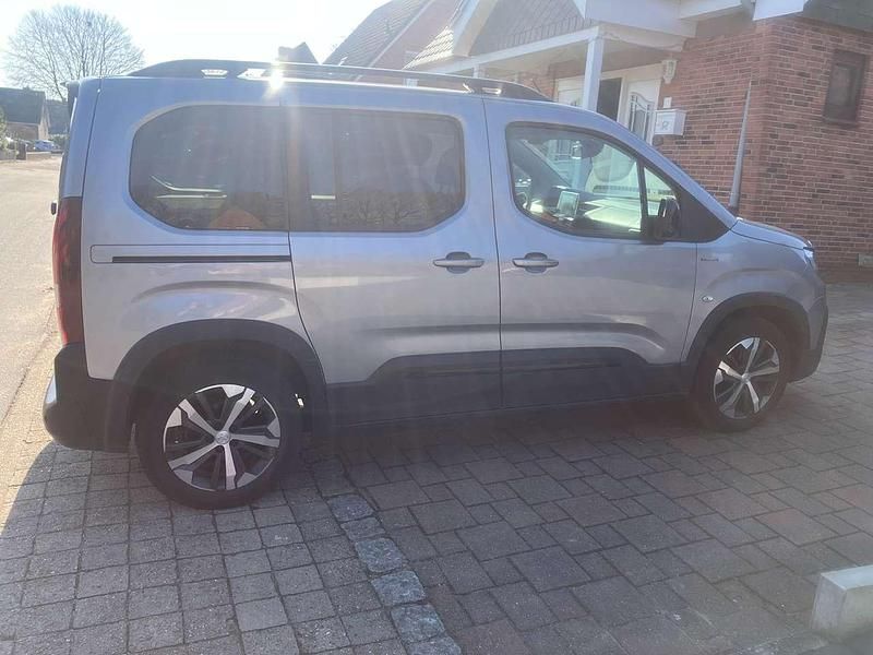 Gebraucht Peugeot Rifter GT 131 PS (96 kW) 2020 Silber Van / Kleinbus