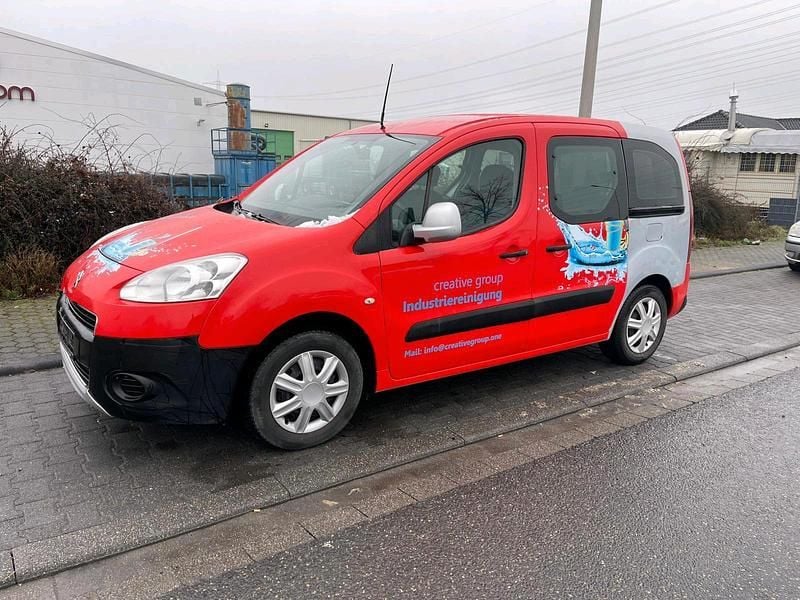 Gebraucht Peugeot Partner 92 PS (67 kW) 2013 Grau Van / Kleinbus