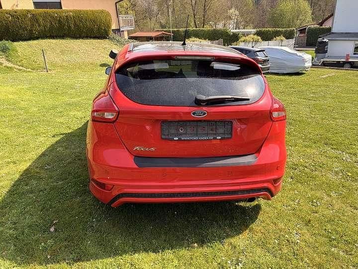 Gebraucht Ford Focus Sport 150 PS (110 kW) 2016 Rot Limousine