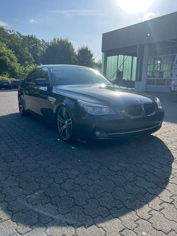 Schwarz Gebraucht 2008 BMW 535 Performance Limousine | 6.550 € (Superpreis) - Bild 1/4