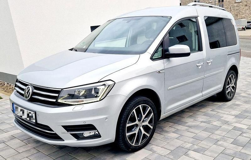 Silber Gebraucht 2016 VW Caddy Highline Van / Kleinbus | 17.990 € (Fairer Preis) - Bild 1/4