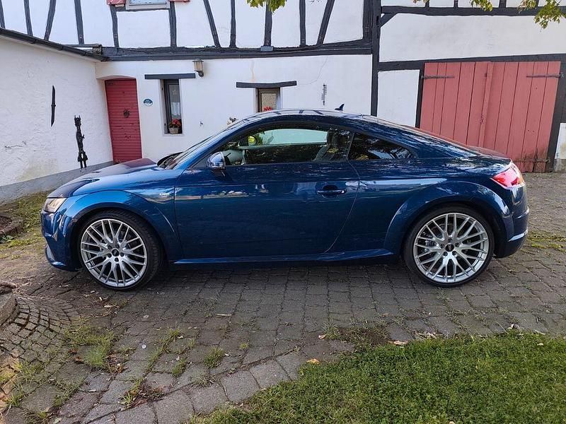 Gebraucht Audi TT Ambiente 230 PS (169 kW) 2015 Blau Coupé