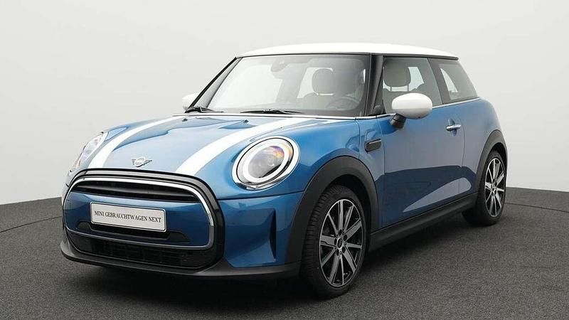 Blau Gebraucht 2024 Mini Cooper Classic Kleinwagen | 24.827 € (Guter Preis) - Bild 1/4