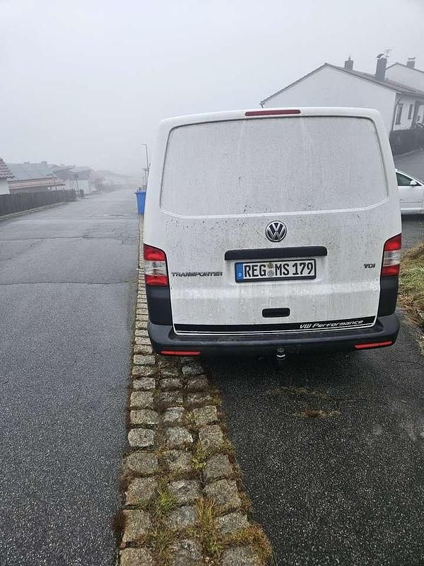 Gebraucht VW T5 102 PS (75 kW) 2014 Van