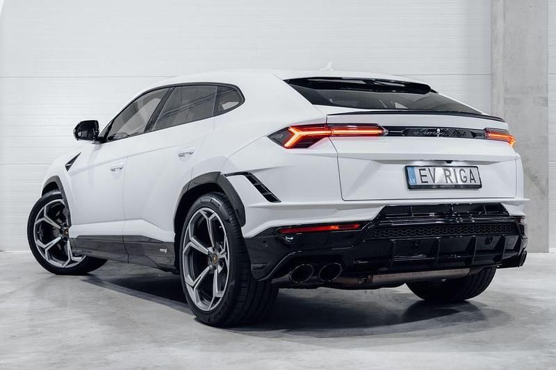 Gebraucht Lamborghini Urus 666 PS (489 kW) 2023 Weiß SUV