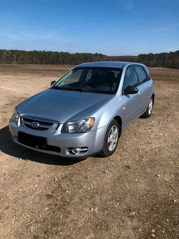 Blau Gebraucht 2007 Kia Cerato Kleinwagen | 4.100 € (Fairer Preis) - Bild 1/4