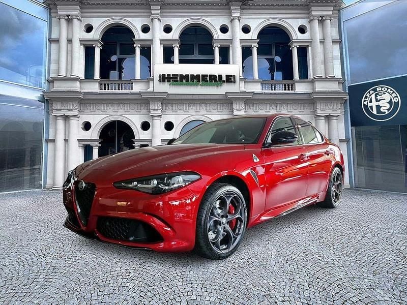 Neu Alfa Romeo Giulia Quadrifoglio 519 PS (381 kW) 2025 Grün Limousine
