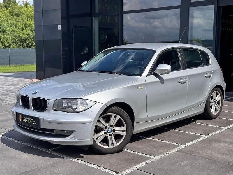Silber Gebraucht 2010 BMW 116 Advantage Kleinwagen | 1.700 € (Teuer) - Bild 1/4