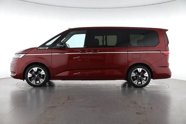 Gebraucht VW T7 Style 204 PS (150 kW) 2025 Fortanarot Van