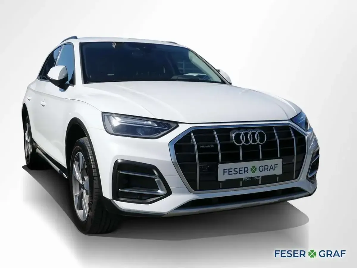 Gebraucht Audi Q5 Advanced 204 PS (150 kW) 2023 Gletscherweiß SUV