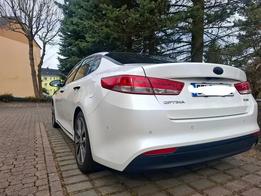Gebraucht Kia Optima Spirit 141 PS (103 kW) 2016 Weiß Limousine