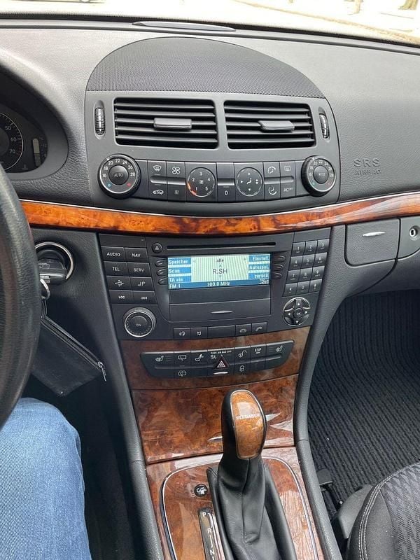 Gebraucht Mercedes E350 Elegance 272 PS (200 kW) 2005 Silber Kombi