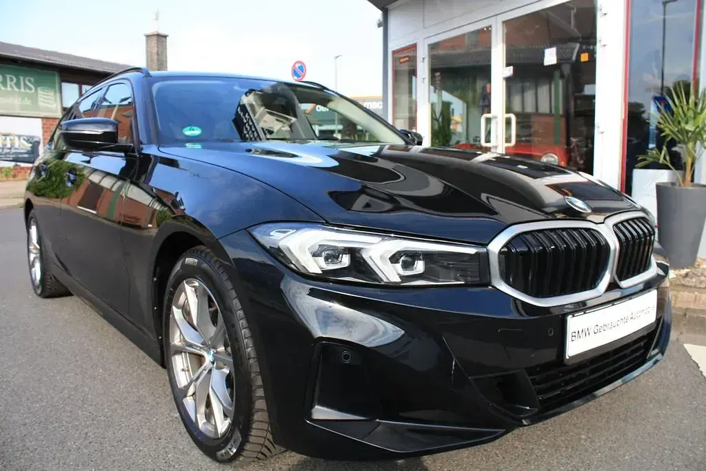 Gebraucht BMW 318 Sport Line 150 PS (110 kW) 2023 Schwarz Kombi