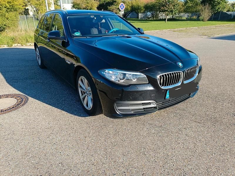 Schwarz Gebraucht 2015 BMW 520 Kombi | 10.800 € (Fairer Preis) - Bild 1/4