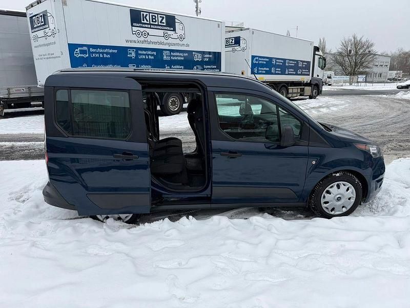 Gebraucht Ford Tourneo Connect Ambiente 101 PS (74 kW) 2018 Blau Van / Kleinbus