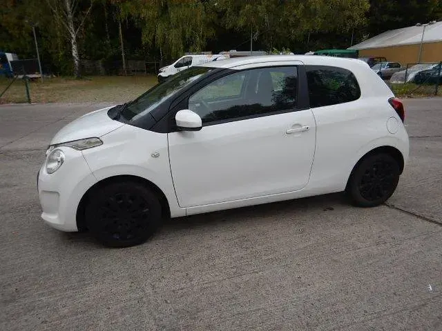 Gebraucht Citroën C1 69 PS (50 kW) 2016 Weiß Kleinwagen