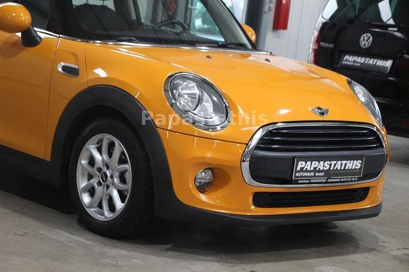 Second-hand Mini One D 95 CP (69 kW) 2016 Portocaliu Hatchback
